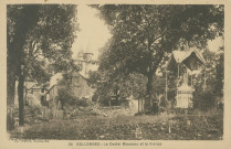 Collonges-la-Rouge : "22 - Collonges - Le castel Maussac et ta Vierge". (sic)