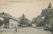 Perpezac-le-Noir : "4. Perpezac-le-Noir (Corrèze) - La place".