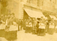 Le clergé séculier.