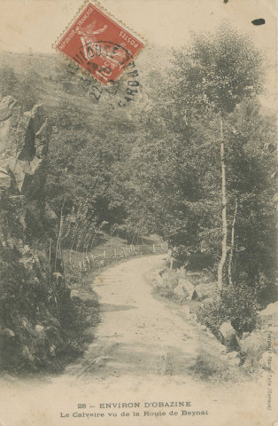 Aubazine : "28 - Environ d'Obazine - Le calvaire vu de la route de Beynat".