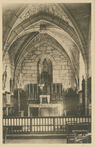 Sarran : "La Corrèze touristique - 3. Sarran - Intérieur de l'église, retable du 17e siècle".