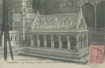 Aubazine : "La Corrèze pittoresque - Aubazine - 64 - Intérieur de l'église, tombeau de Saint-Etienne".