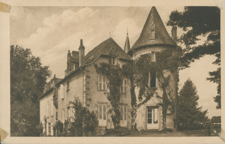 Chamboulive : "Chamboulive (Corrèze) - Château de Gourdon".