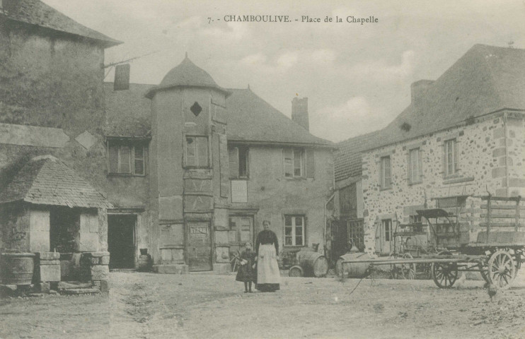 Chamboulive : "7 - Chamboulive - Place de la Chapelle".