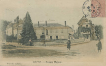 Brive-la-Gaillarde : "Brive - Square Majour.". Inscription manuscrite décrivant un bâtiment comme étant le "cercle des officiers".