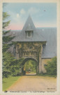 Chamberet : "Chamberet (Corrèze) - Le logis de Lafarge - Le porche".