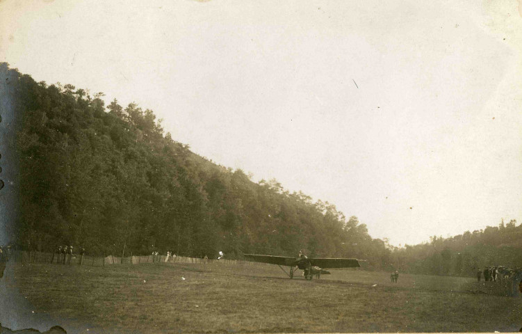 Atterrissage d'un aéroplane.