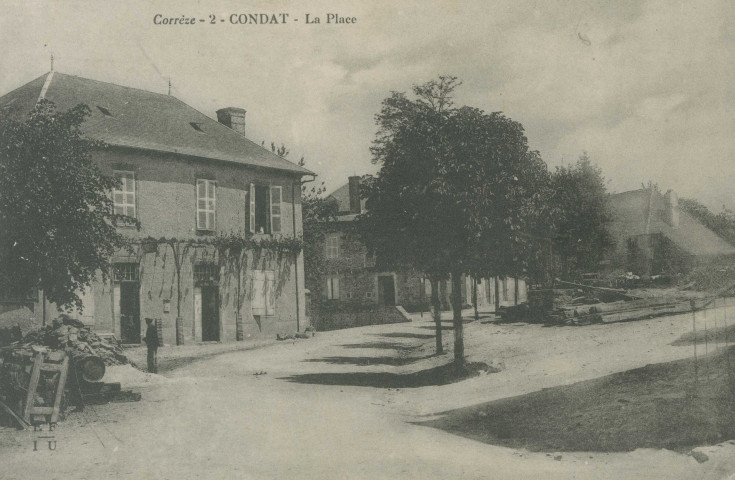 Condat-sur-Ganaveix : "Corrèze - 2 - Condat - La place".
