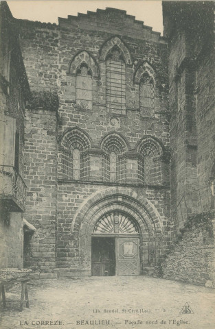 Beaulieu-sur-Dordogne : "La Corrèze - Beaulieu - Façade nord de l'église".