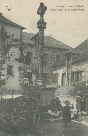 Gimel : "Corrèze - 200 - Gimel - Vieille croix sur la Grand'place".