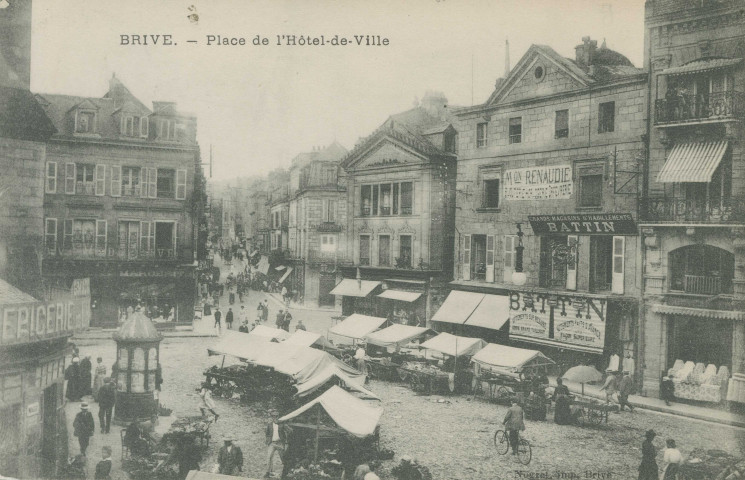 Brive-la-Gaillarde : "Brive. - Place de l'Hôtel-de-ville".