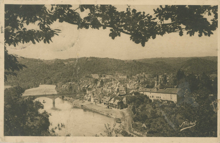 Argentat : " Gorges de la Dordogne - Argentat (Corrèze) - Vue générale- Centre touristique des Gorges".