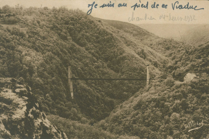Lapleau : "La Corrèze touristique - 24. le viaduc de Roche-Taillade sur la Luzège entre Lapleau et Soursac - Vue panoramique".