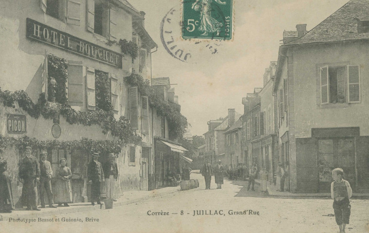 Juillac : "Corrèze - 8 - Juillac, grand' rue".