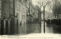 "Les inondations de Tulle, 24 mars 1912. La crue envahit les environs du Caveau, quai Baluze".