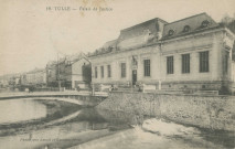 Tulle : "10. Tulle - Palais de justice". Affiche apposée sur l'entrée du bâtiment "Hôpital auxiliaire n°201".