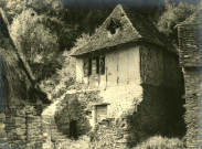 Maison traditionnelle, route de Gagnac.