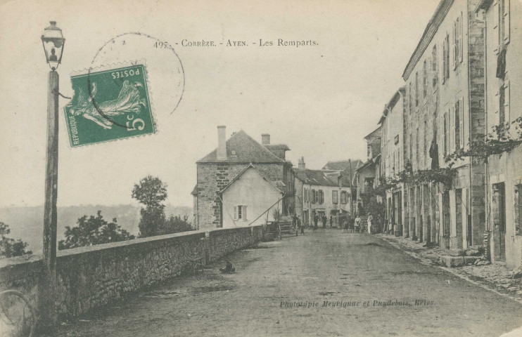 Ayen : "497. - Corrèze - Ayen - Les remparts".
