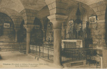 Aubazine : "Obazine (Corrèze) - Abbaye cistercienne (XIIe siècle) - salle capitulaire, chapelle".