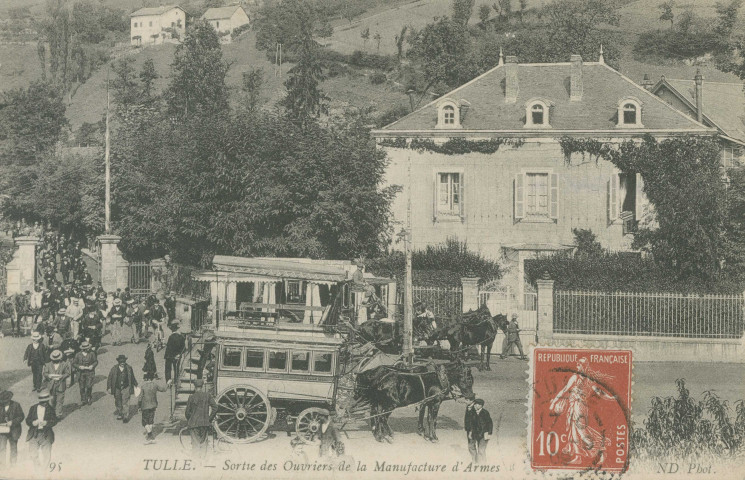 Tulle : "95 Tulle. - Sortie des ouvriers de la Manufacture d'armes".