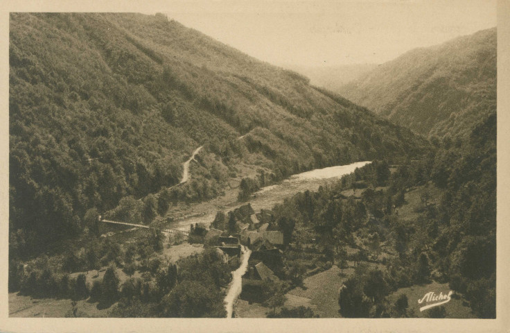 Soursac : "Gorges de la Haute-Dordogne (Corrèze-Cantal) - 419 Nauzenac - Route de Soursac à Mauriac (Cantal)".
