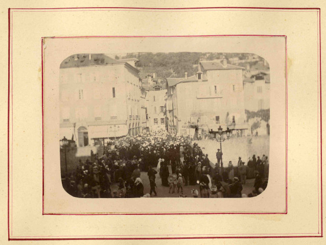 Passage du pont de la Bascule et quartier de l'Alverge.