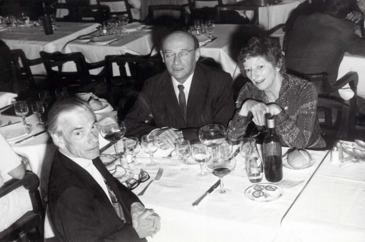 Au restaurant avec Peter et Kay Lake.