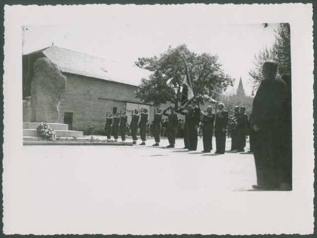 Commémoration à la stèle de la libération de Brive.
