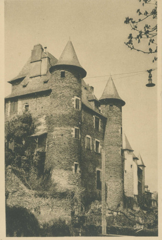 Uzerche : "106. Uzerche (Corrèze) - Le Château Pontier".