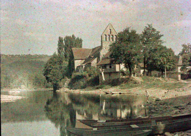 La chapelle des Pénitents et des barques.