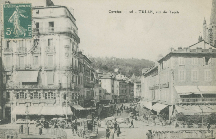 Tulle : "Corrèze - 26 - Tulle, rue du Trech".