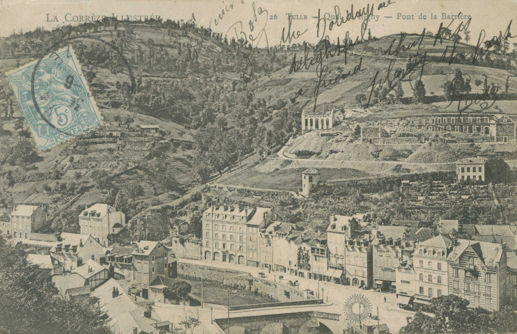 Tulle : "La Corrèze illustrée - 26 Tulle - Quai de Rigny - Pont de la Barrière". Chantier de construction du collège Clemenceau.