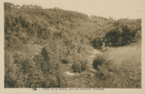 Le Lonzac : "Vallée de la Vézère, près Le Lonzac (Corrèze)".