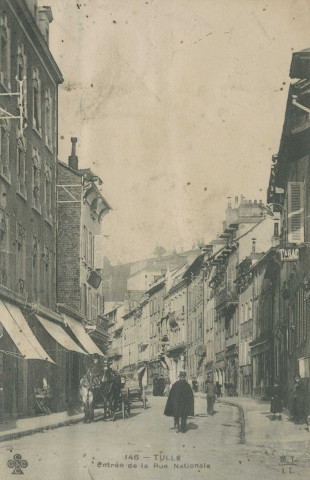 Tulle : "146 - Tulle - Entrée de la rue nationale".