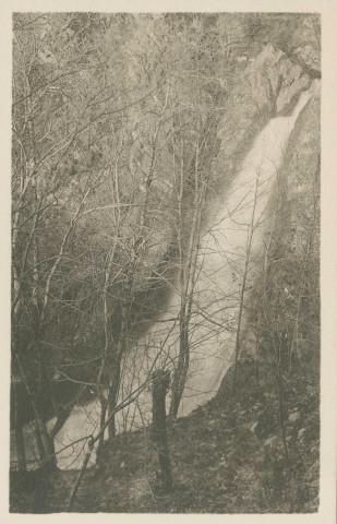 Gimel : "11. Gimel (Corrèze) - Cascade "la Queue de cheval"".