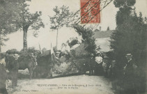 Neuvic : "Neuvic-d'Ussel - Fête de la Bruyère, 9 août 1908 - Char de la reine".