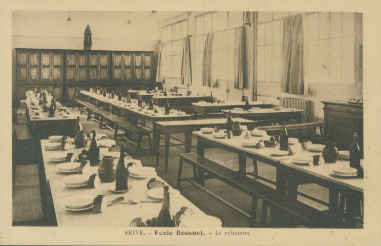 Brive-la-Gaillarde : "Brive. - Ecole Bossuet. - Le réfectoire".