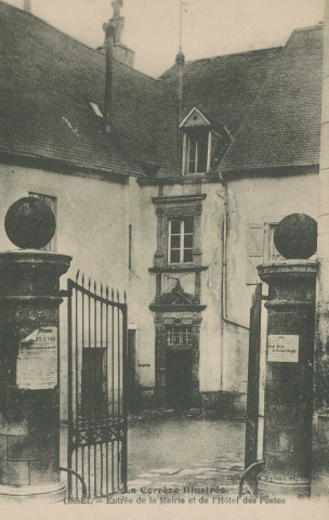 Ussel : "La Corrèze illustrée - Ussel - Entrée de la mairie et de l'hôtel des postes". Affiche annonçant un match de football-rugby.