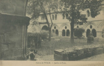 Tulle : "Cloître de Tulle. - Jardin et puits.".