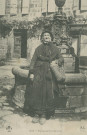 Folklore : "Type du Centre - 575 - Paysanne corrézienne".