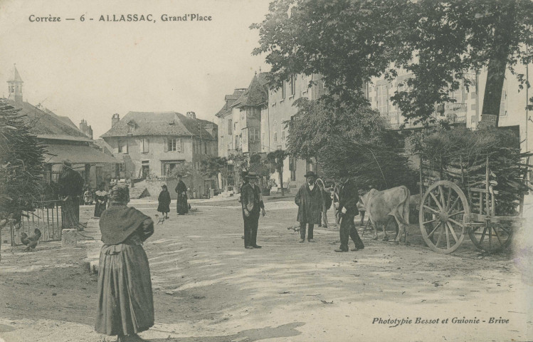 Allassac : "Corrèze - 6 - Allassac, Grand'place".