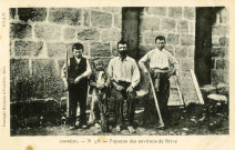 "Corrèze. - N 48. - Paysans des environs de Brive".