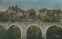 Uzerche : "Uzerche (Corrèze) - Perspective sur les châteaux et la Vézère".