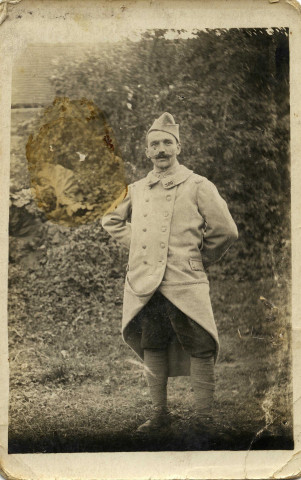 Portrait de Julien, soldat du 300e régiment d'infanterie.