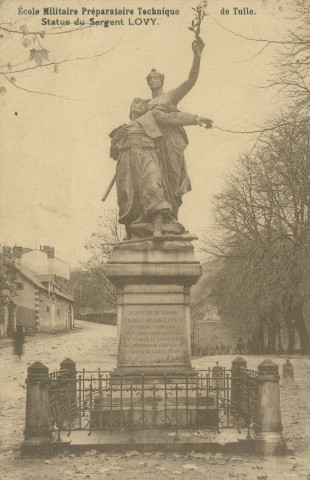 Tulle : "Ecole militaire préparatoire technique de Tulle - Statue du sergent Lovy.".