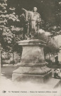 Treignac : "50. Treignac (Corrèze) - Statue de Lachaud, célèbre avocat".