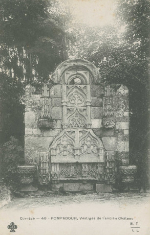 Arnac-Pompadour : "Corrèze - 46 - Pompadour, vestiges de l'ancien château".
