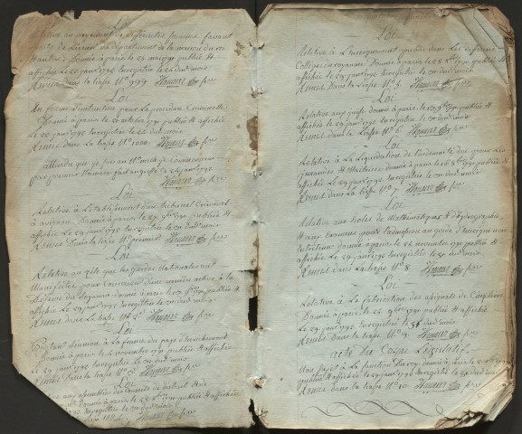 Délibérations du conseil municipal. 4 mars 1792-24 mai 1795