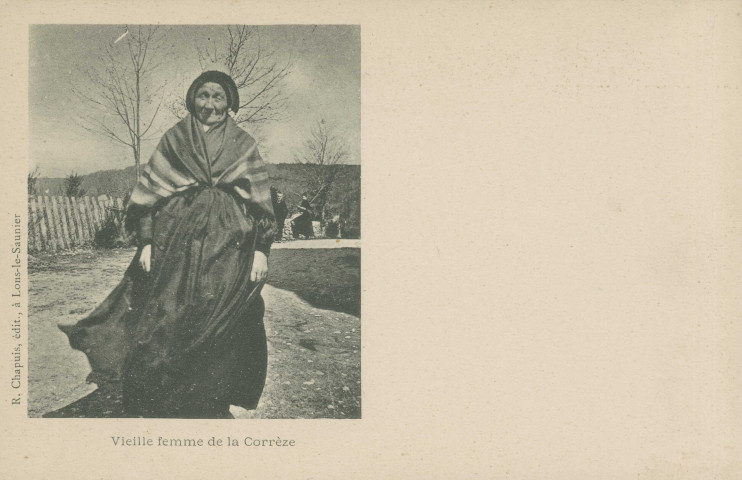 Folklore : "Vieille femme de la Corrèze".