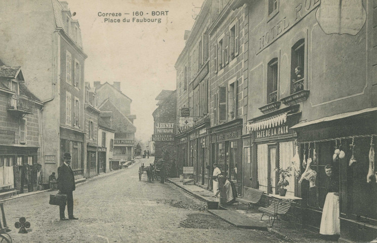 Bort-les-Orgues : "Corrèze - 160 - Bort - Place du faubourg".